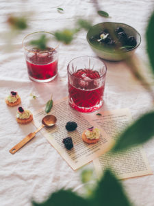 Cocktail tout frais aux mûres et au cidre rosé Écusson